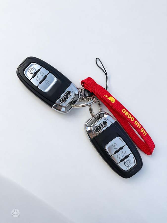 Audi A4 2012 — photo 22
