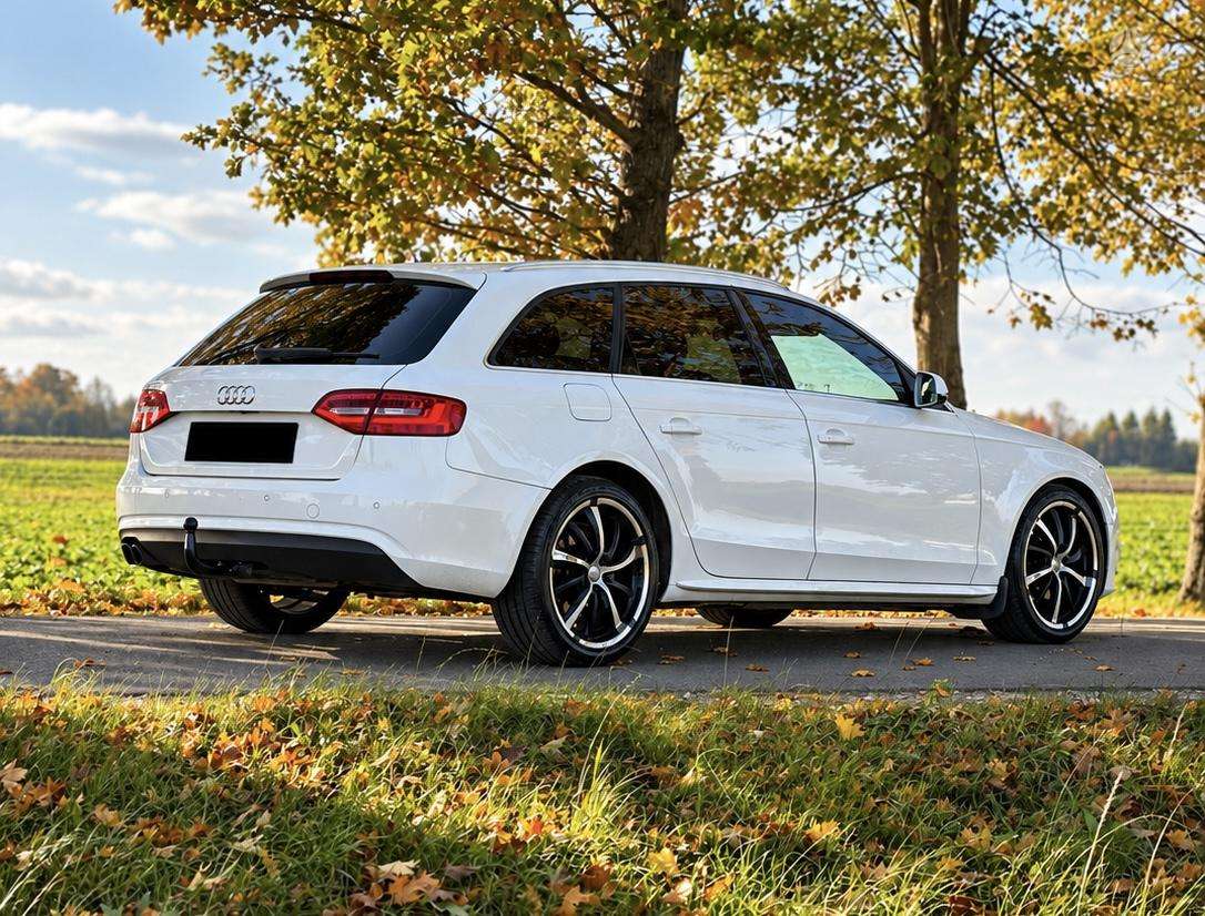 Audi A4 2012 — photo 8