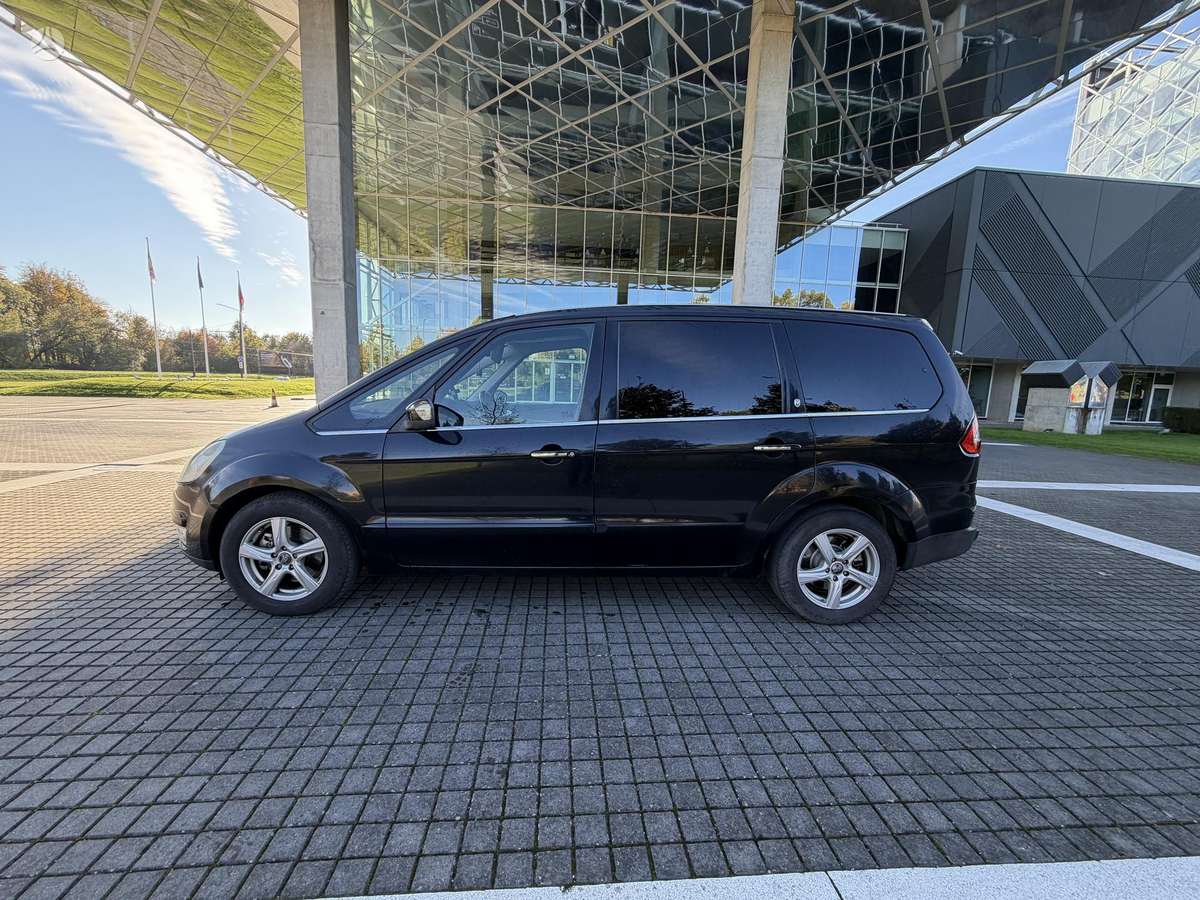 Ford Galaxy 2009 — салон