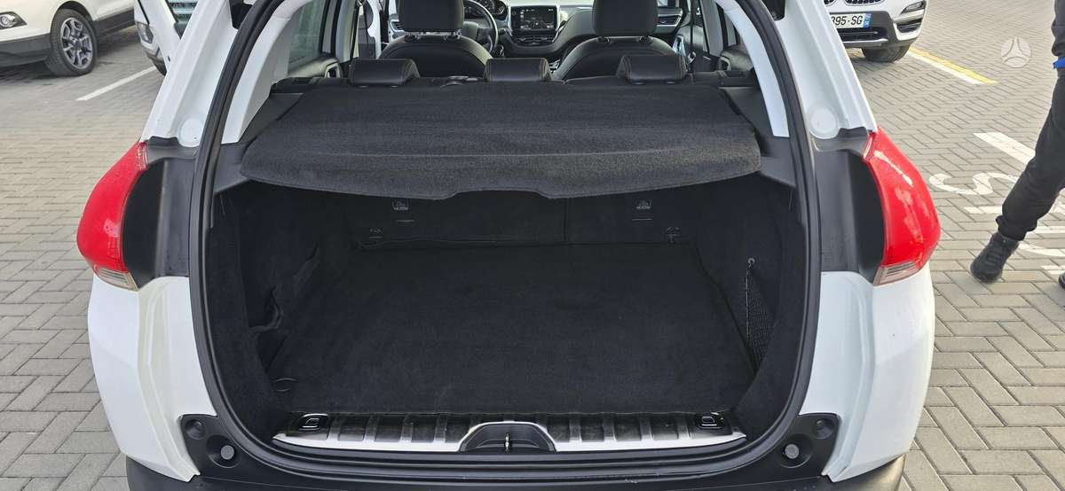 Peugeot 2008 2015 — фото 13