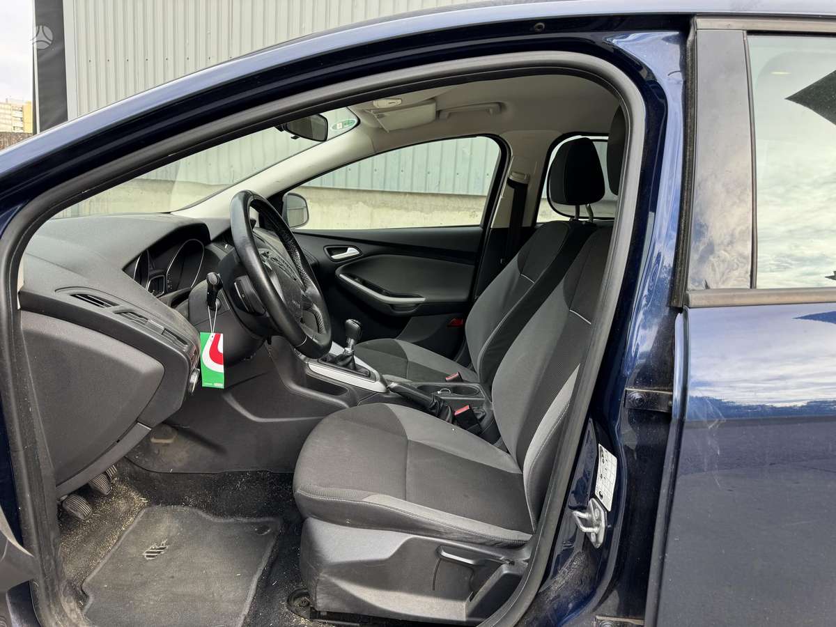 Ford Focus 2013 — photo 6