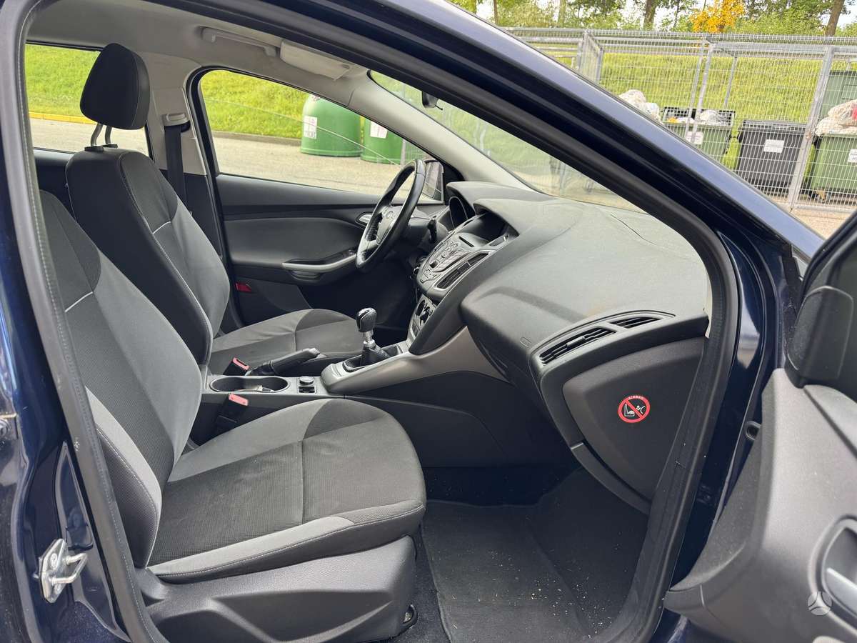 Ford Focus 2013 — photo 9