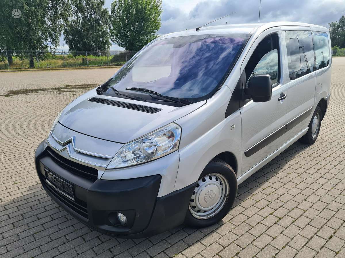 Citroen Jumpy 2011 — салон