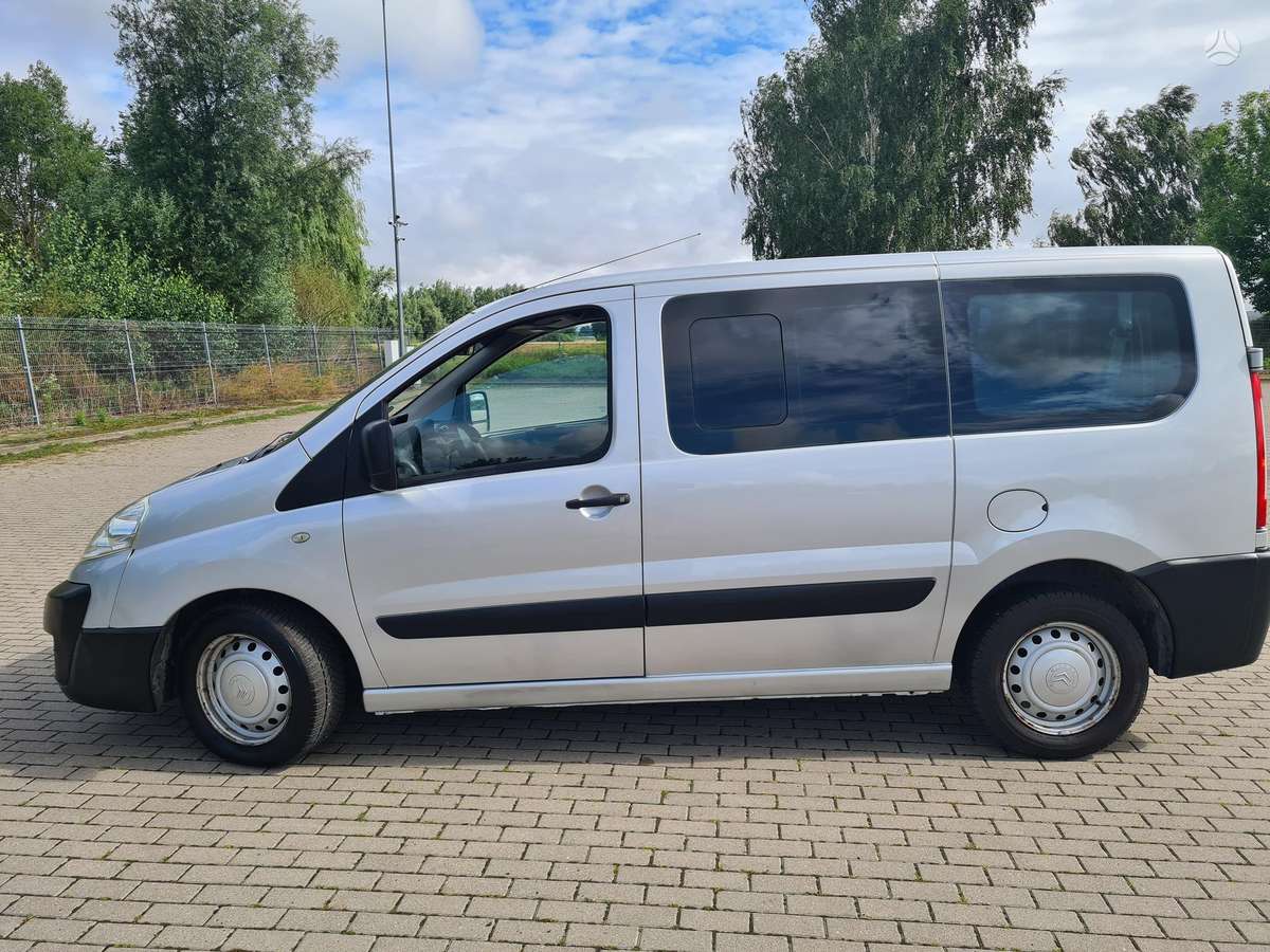 Citroen Jumpy 2011 — двигун 2000 cm³