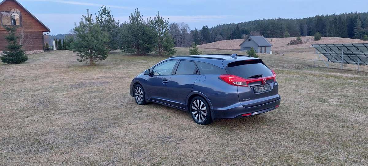 Honda Civic 2015 — rear view