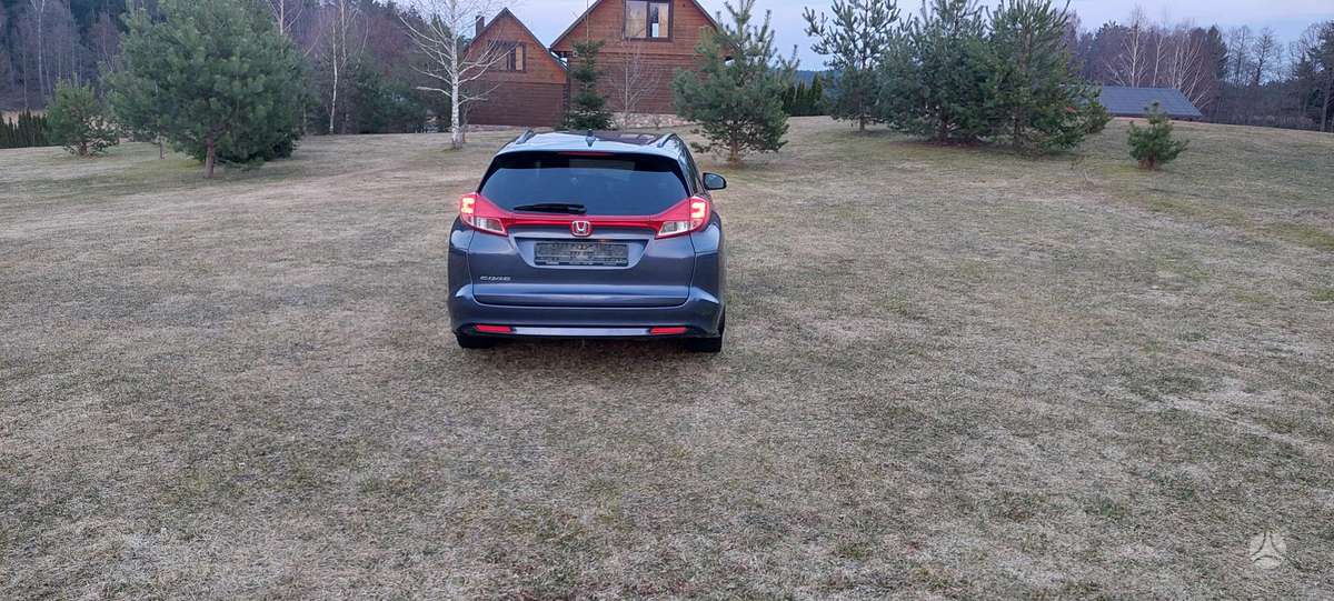 Honda Civic 2015 — interior