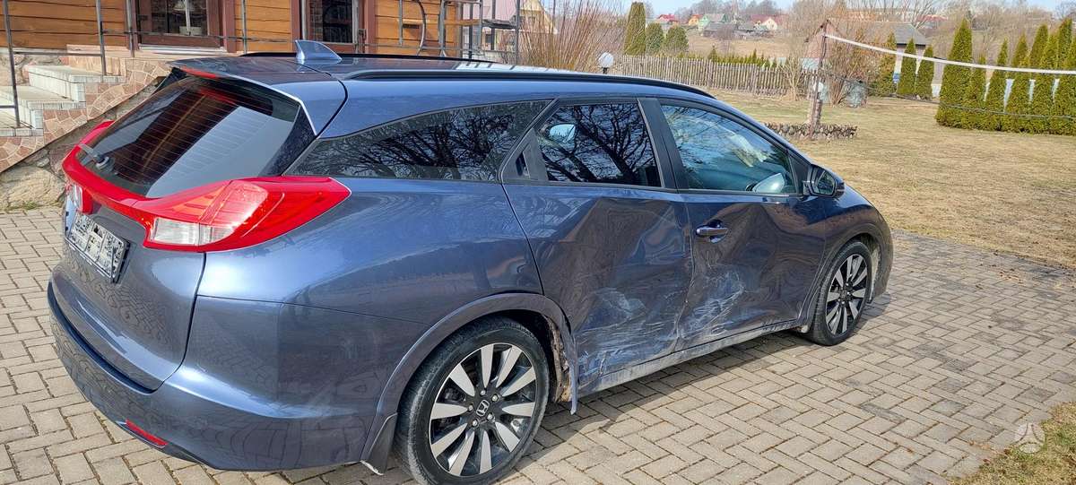 Honda Civic 2015 — photo 49