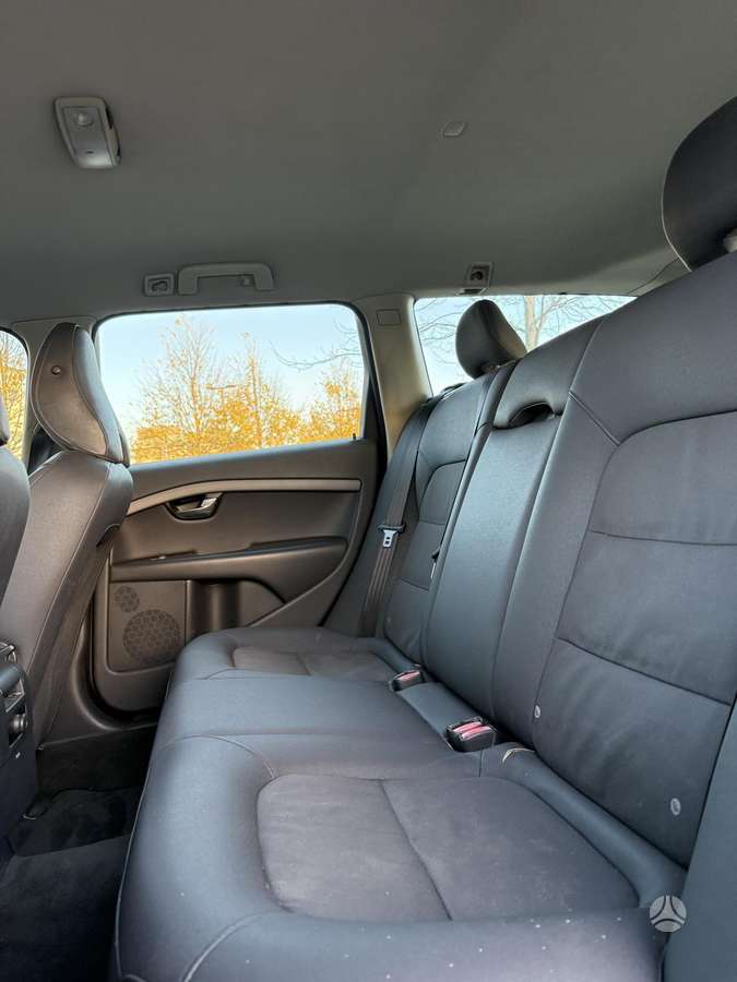 Volvo V70 2008 — photo 15