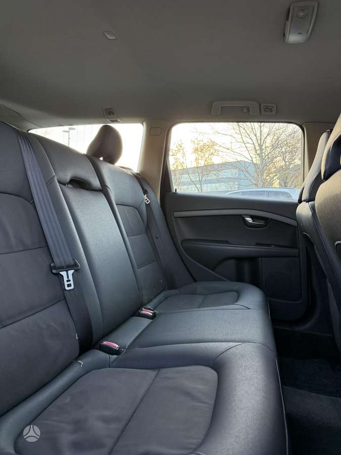 Volvo V70 2008 — photo 19