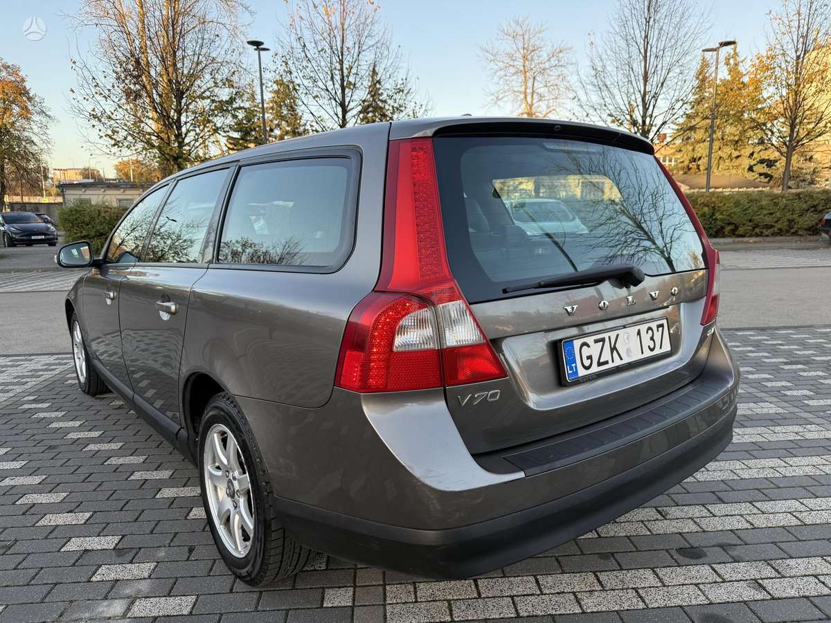 Volvo V70 2008 — photo 21