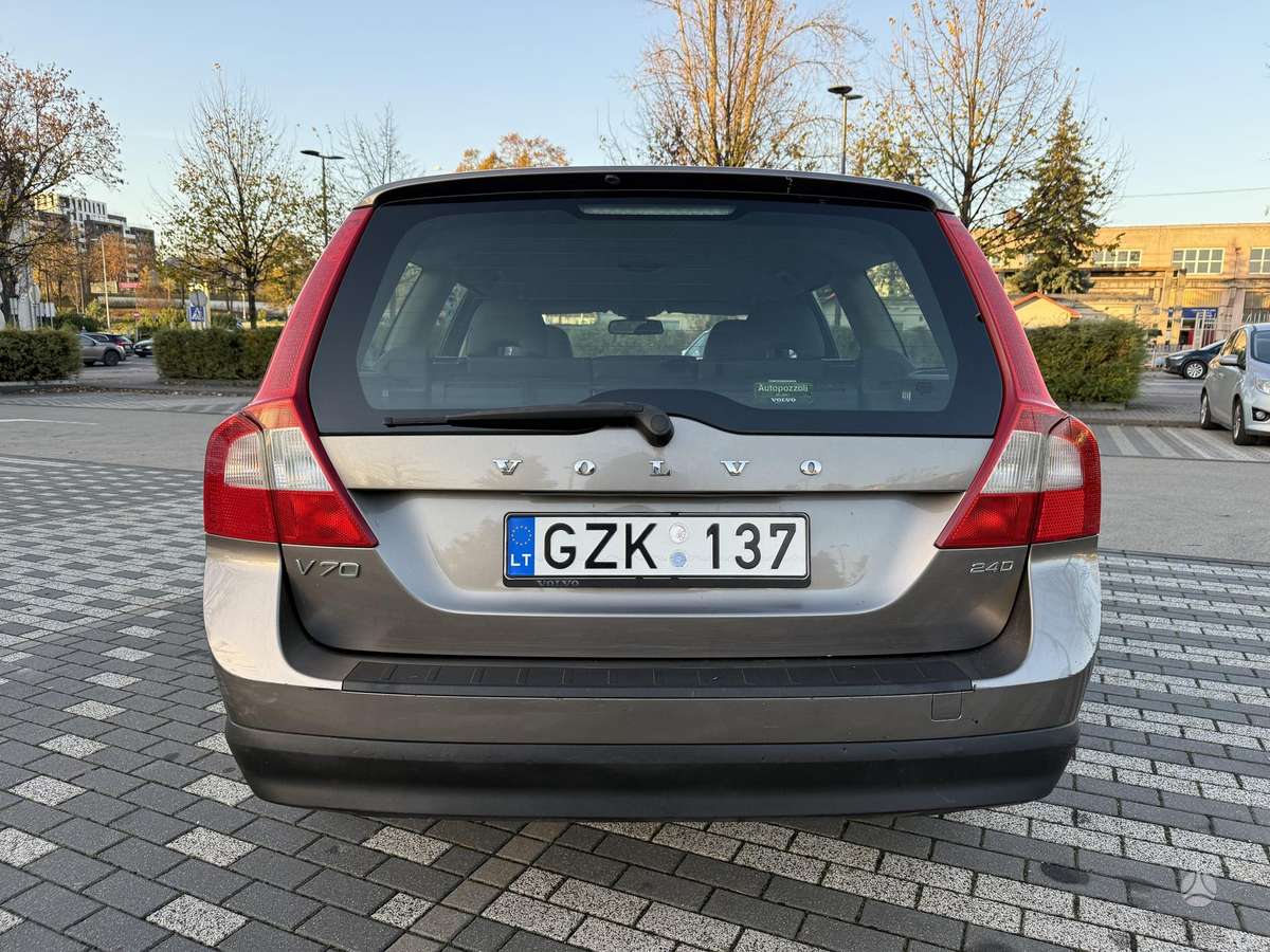 Volvo V70 2008 — engine 2400 cm³, 163 HP (120kW)