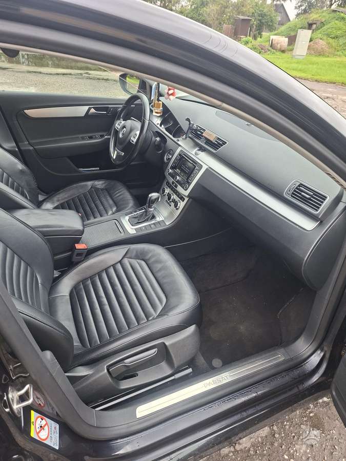 Volkswagen Passat 2013 — photo 8