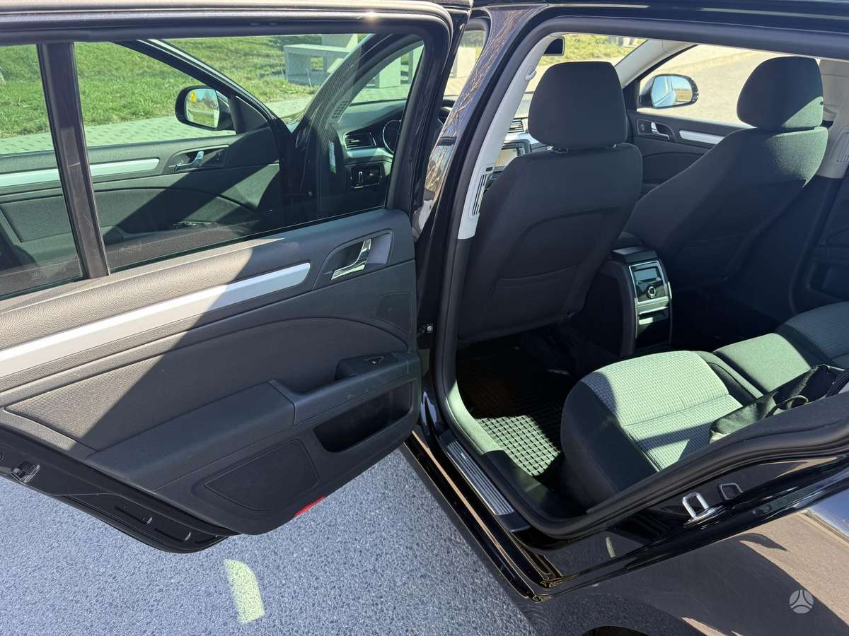 Skoda Superb 2012 — photo 5