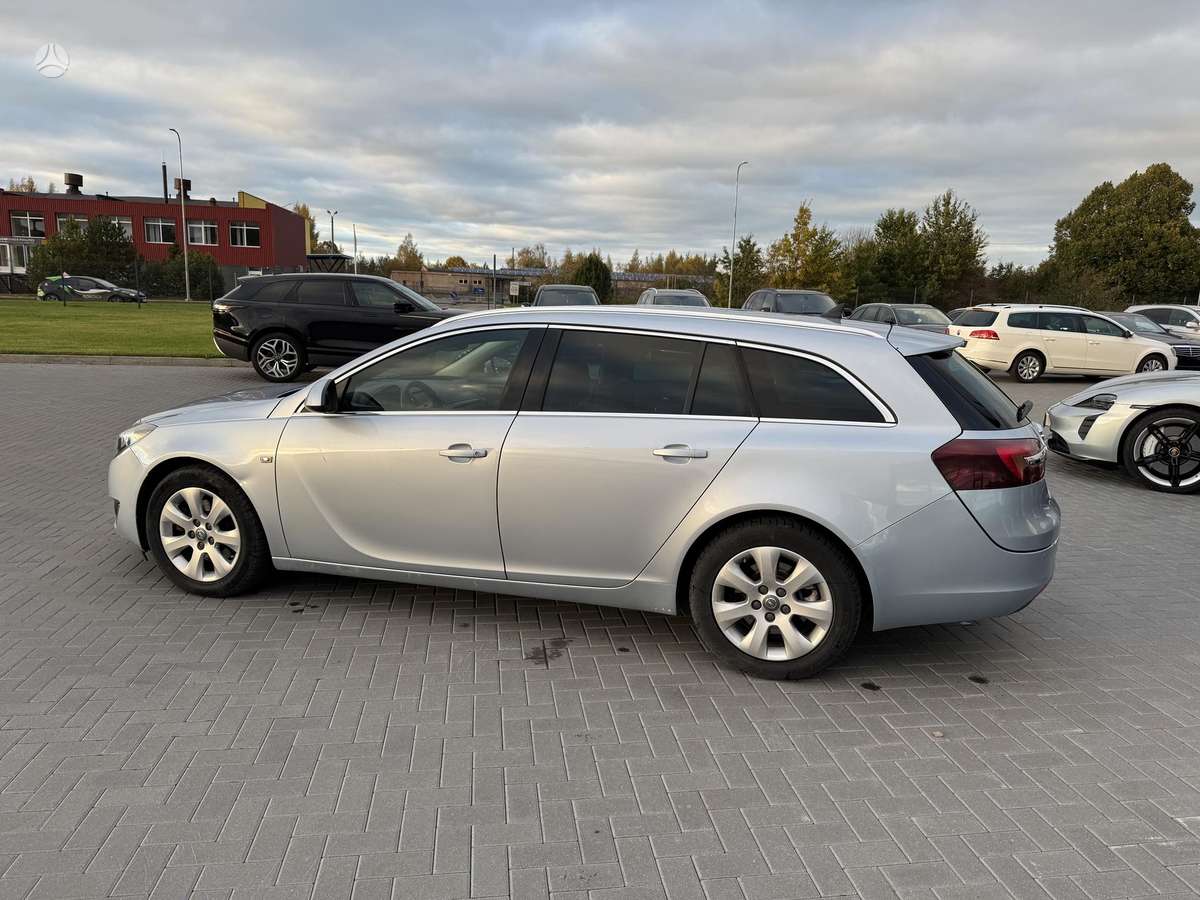 Opel Insignia 2015 — салон