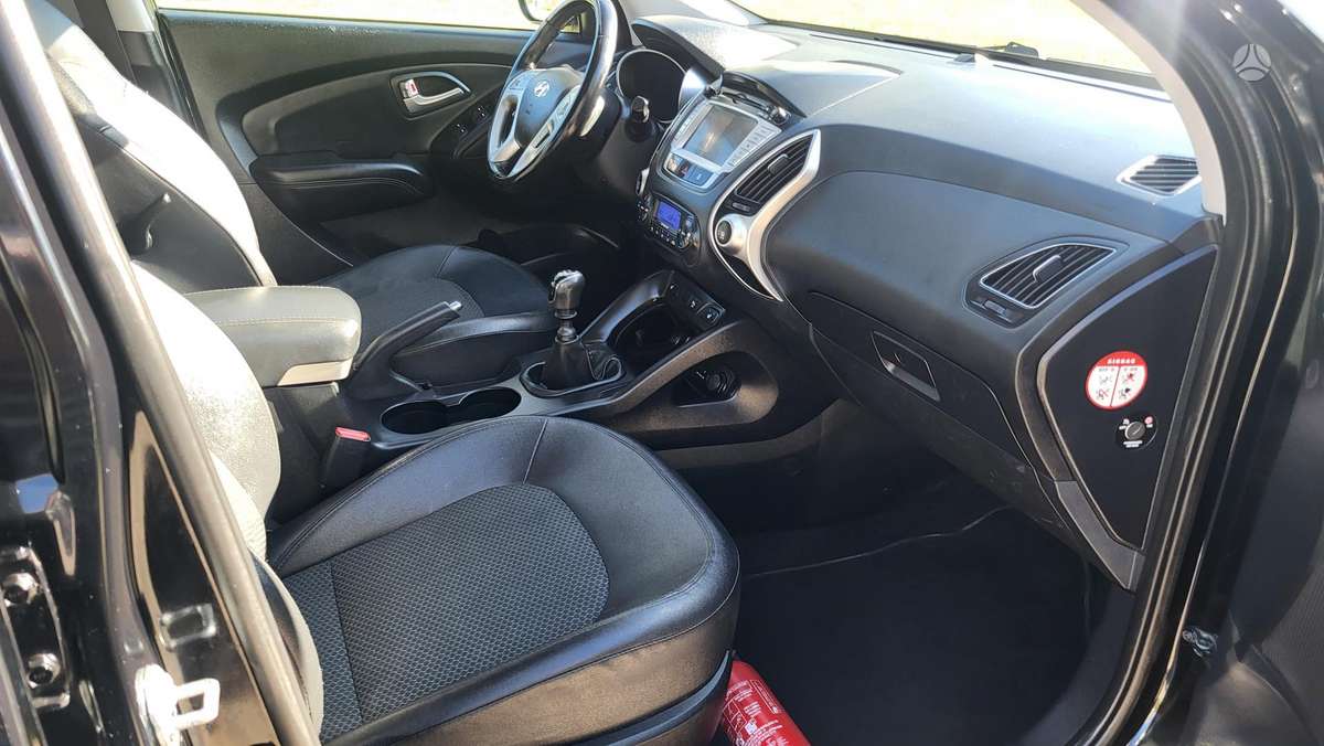 Hyundai ix35 2013 — photo 19