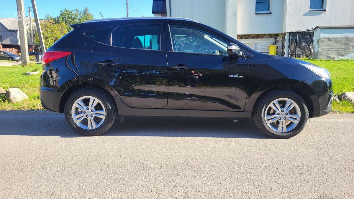 Hyundai ix35 2013 — engine 1685 cm³, 116 HP (85kW)