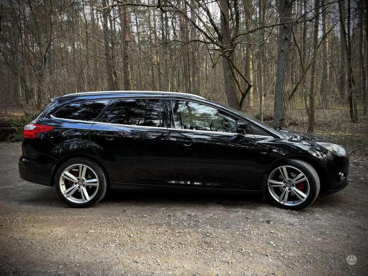 Ford Focus 2011 — двигун 1560 cm³, 116 HP (85kW)