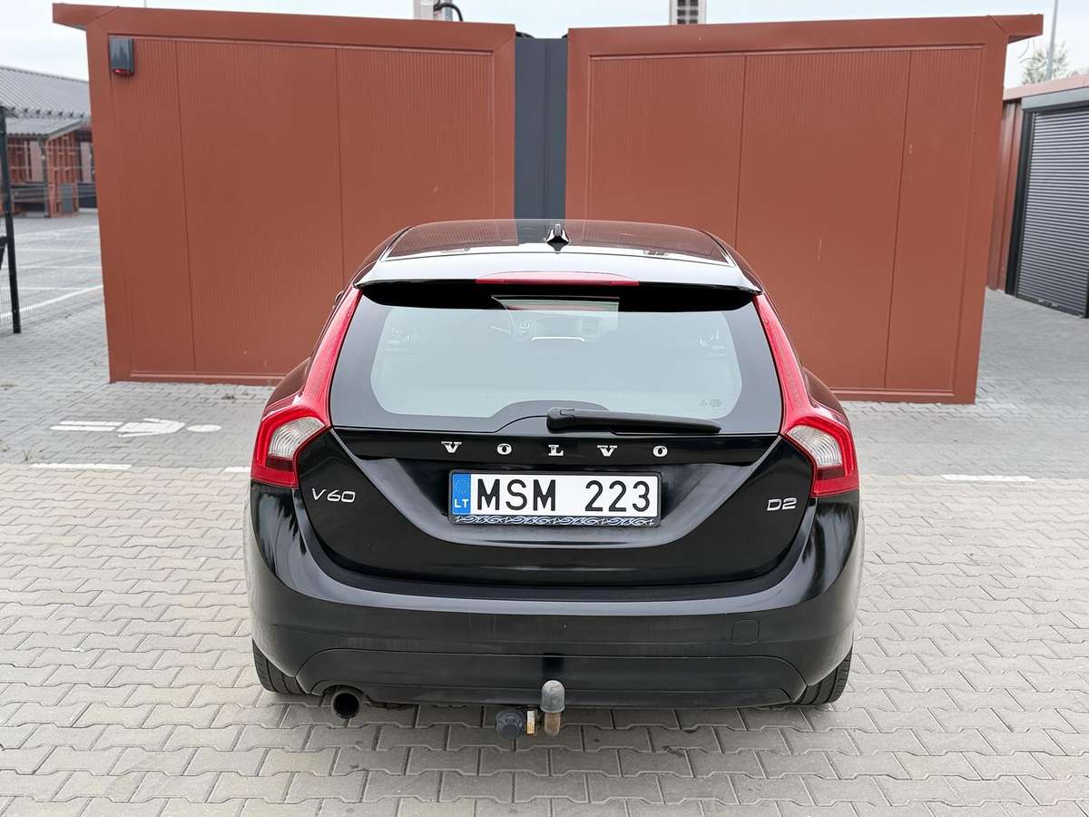 Volvo V60 2015 — photo 5