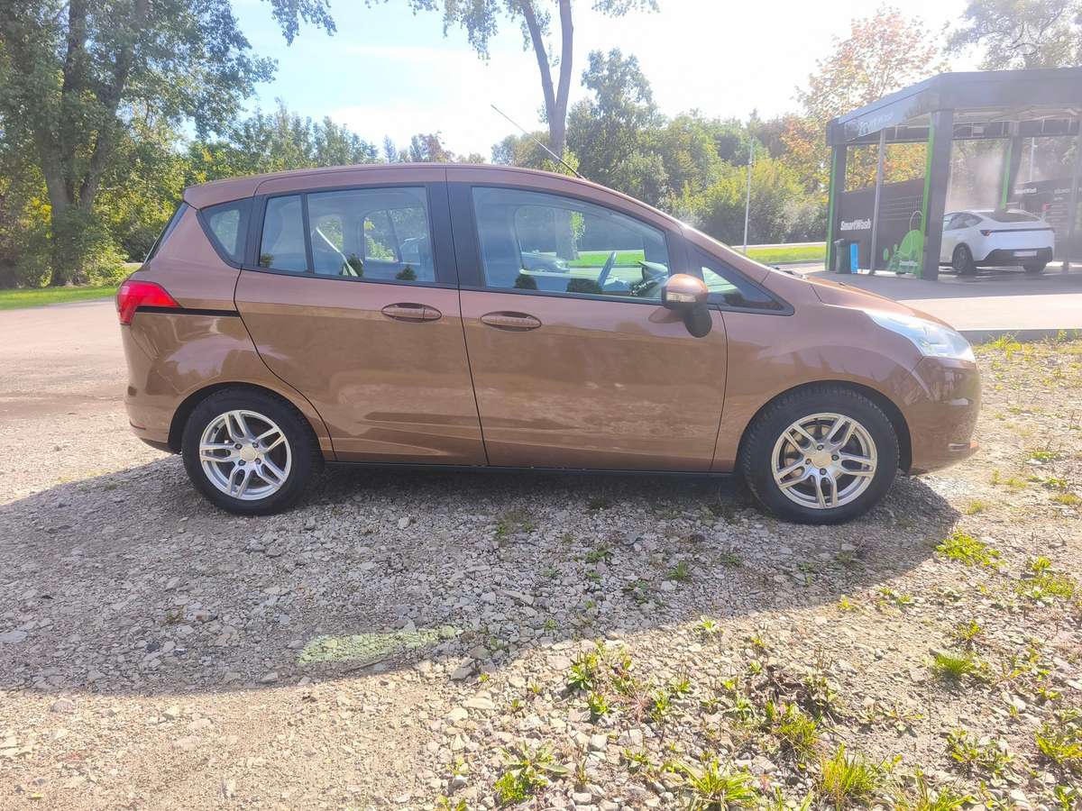 Ford B-MAX 2013 — салон