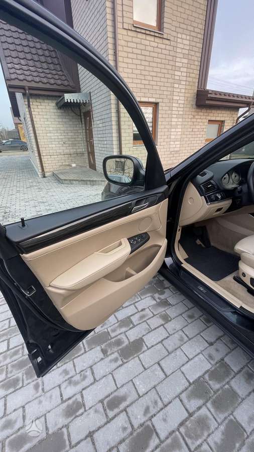BMW X3 2012 — photo 11