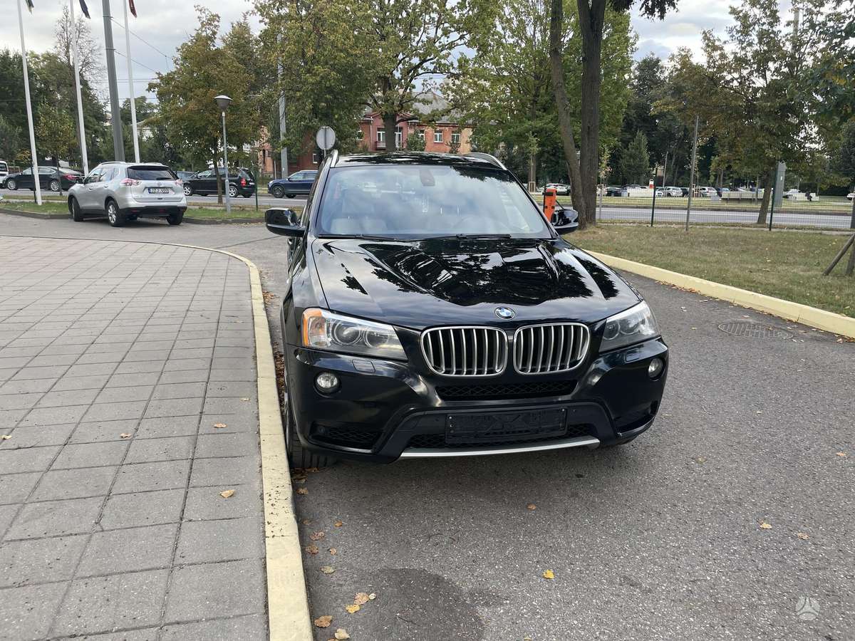 BMW X3 2012 — interior