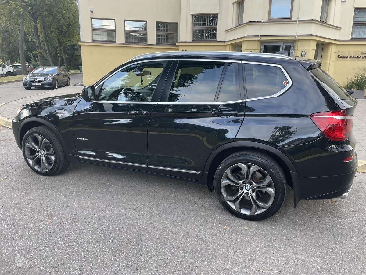 BMW X3 2012 — photo 8