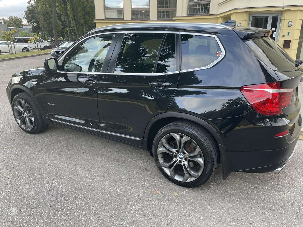 BMW X3 2012 — photo 9