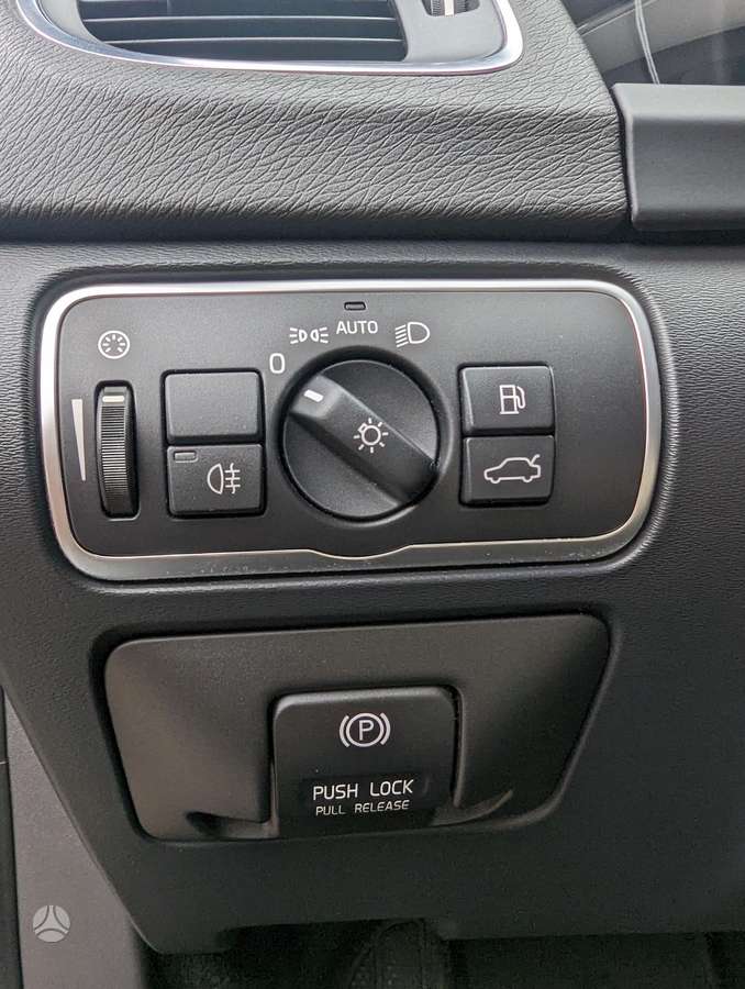 Volvo V60 2014 — photo 26