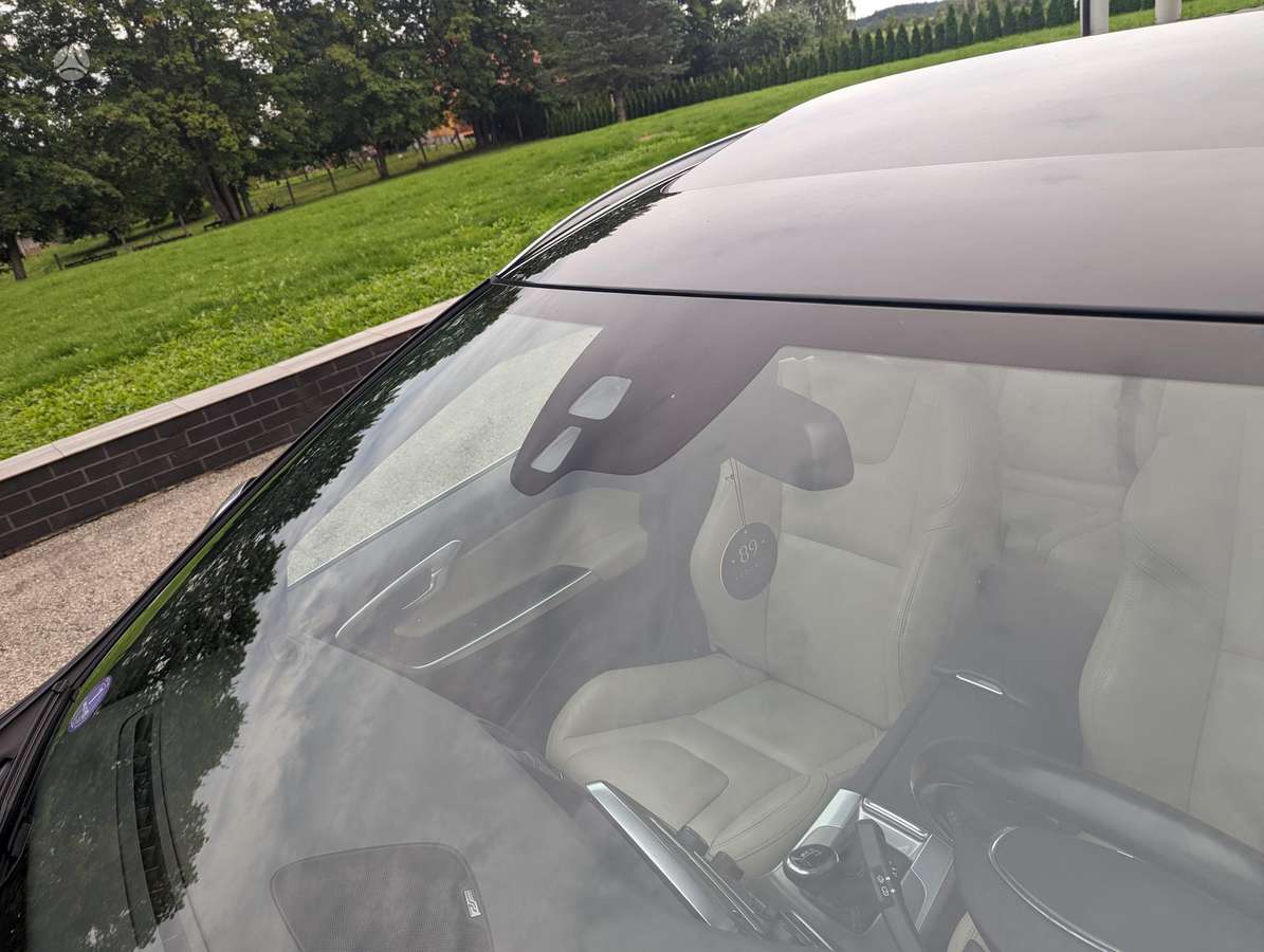 Volvo V60 2014 — photo 28