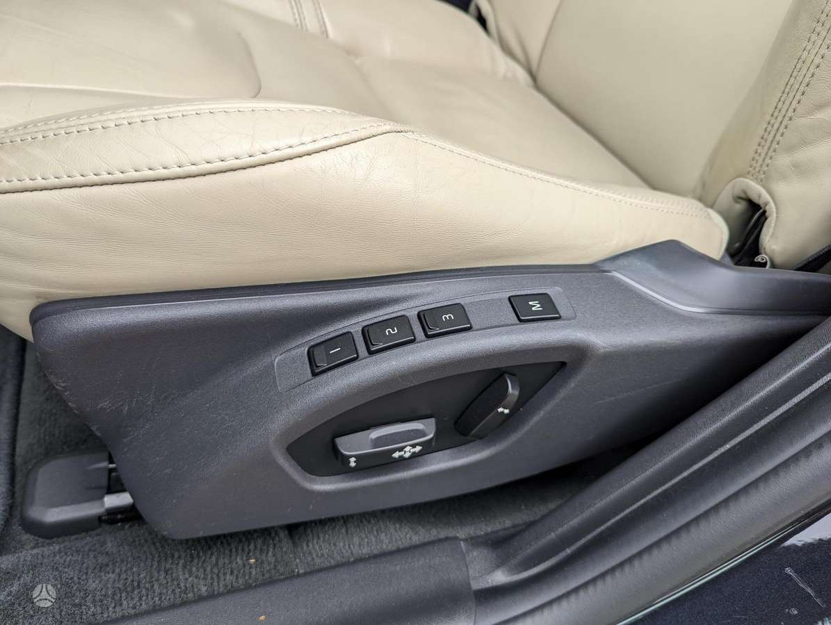 Volvo V60 2014 — photo 30