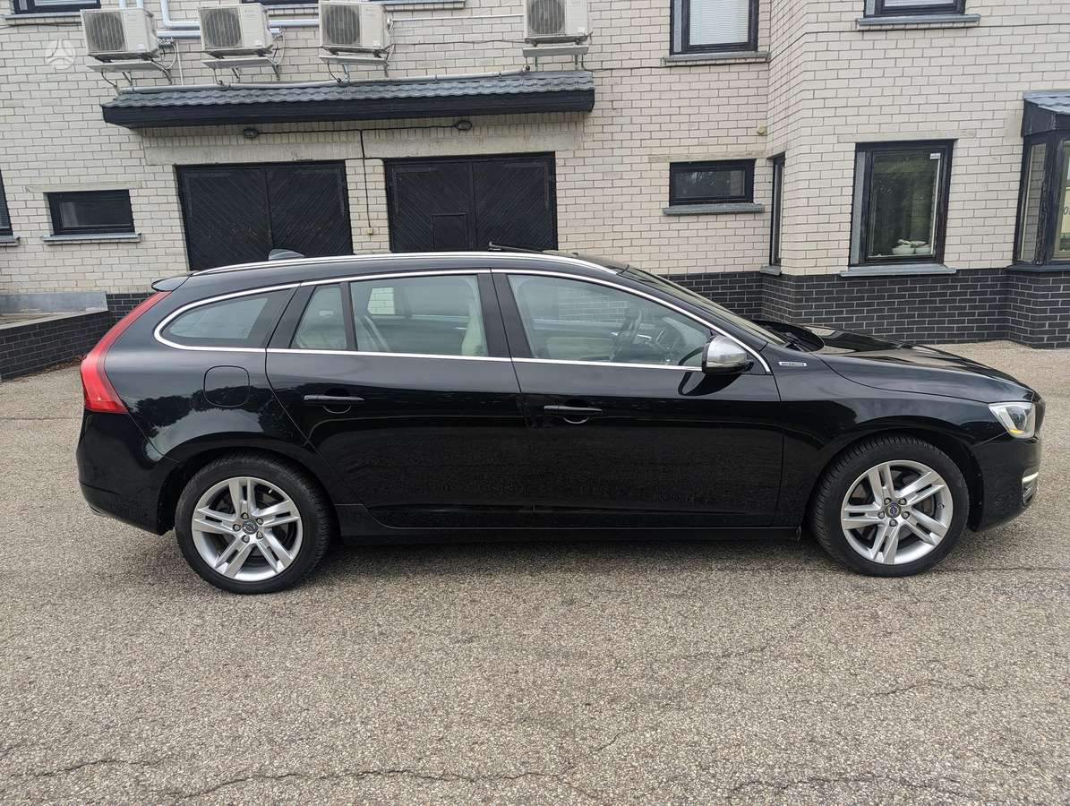 Volvo V60 2014 — photo 6