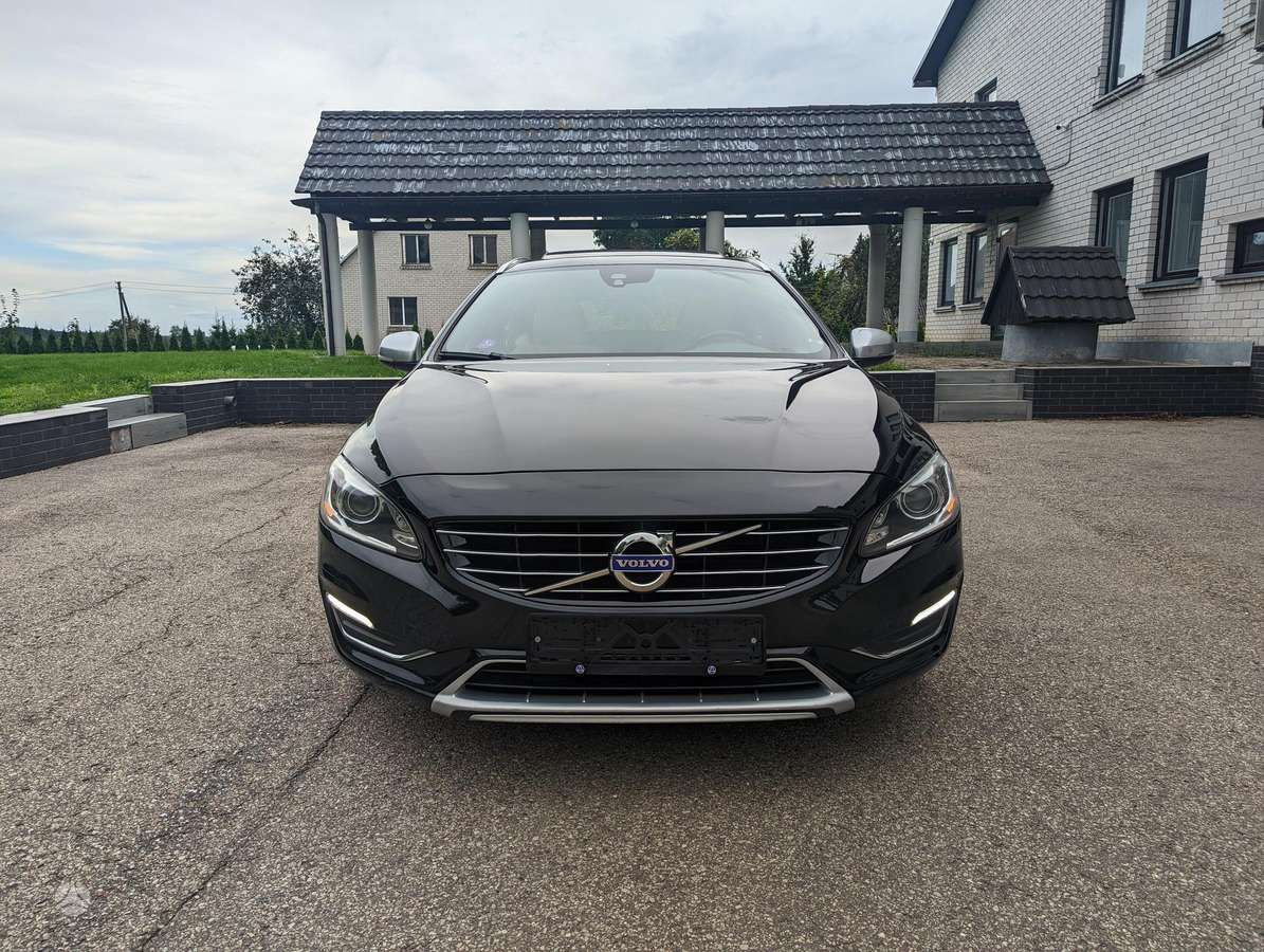 Volvo V60 2014 — photo 8