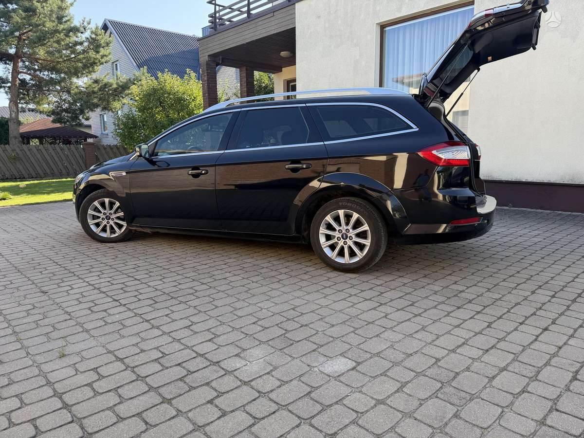 Ford Mondeo 2012 — photo 10