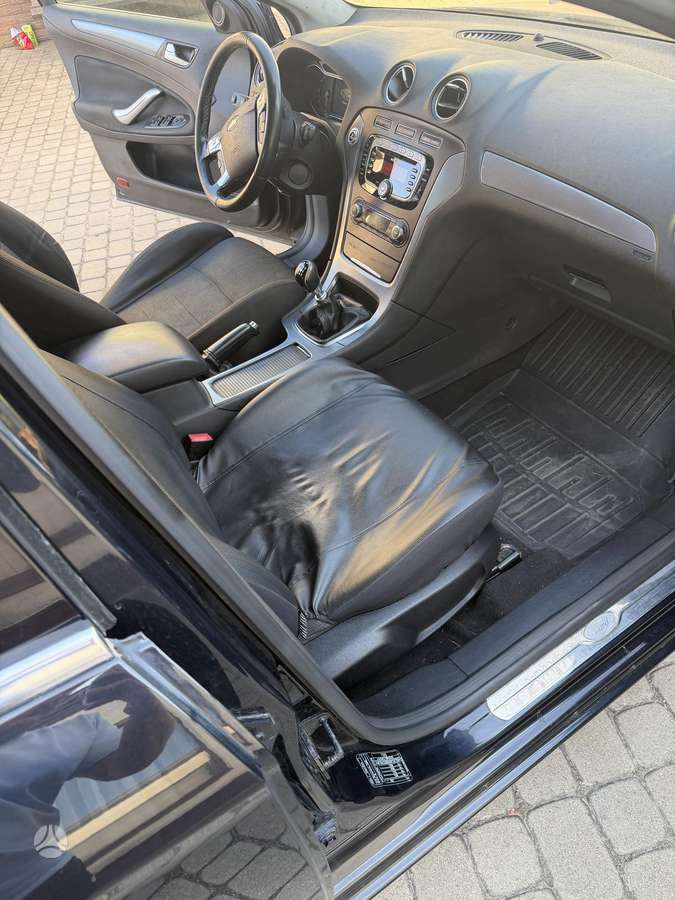 Ford Mondeo 2012 — photo 9
