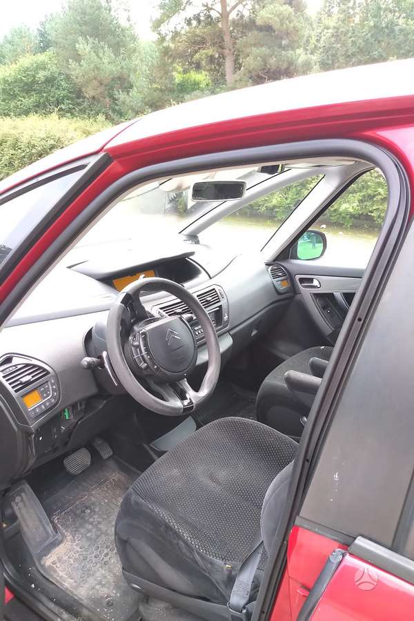 Citroen C4 2009 — photo 6