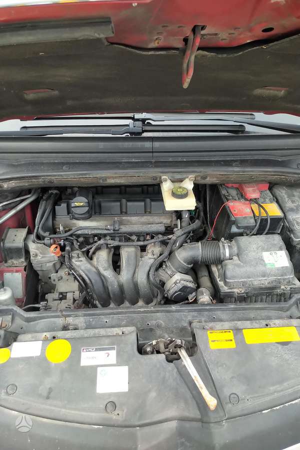 Citroen C4 2009 — photo 8