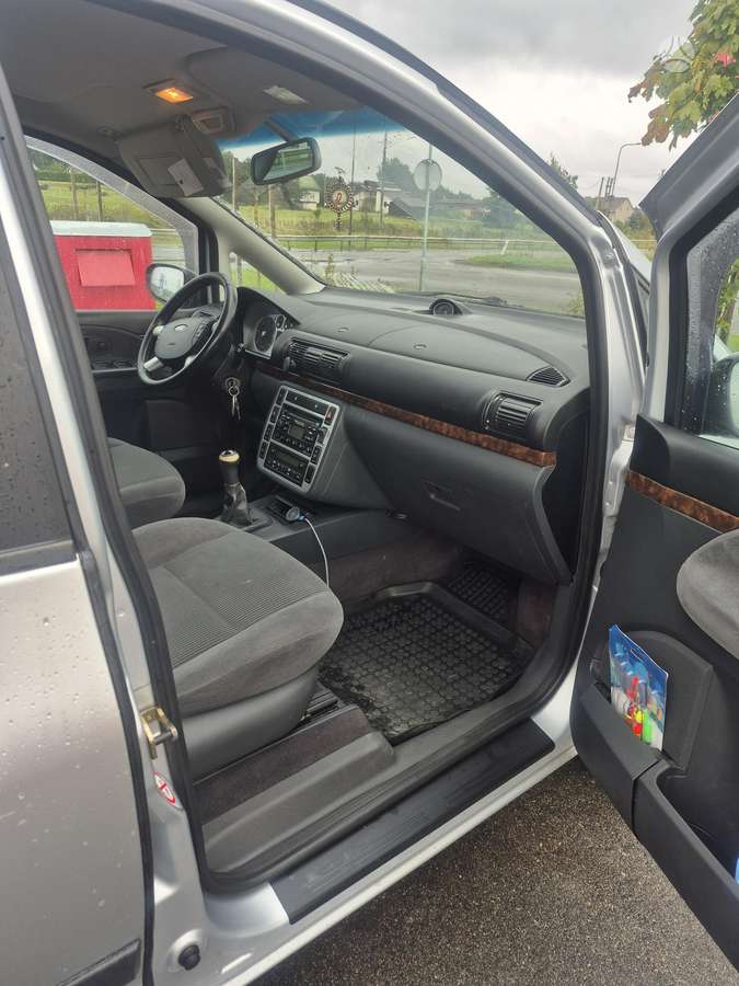 Ford Galaxy 2006 — photo 14