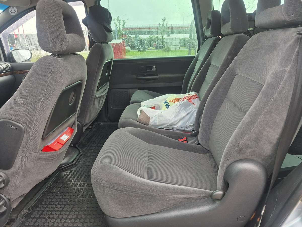 Ford Galaxy 2006 — photo 19