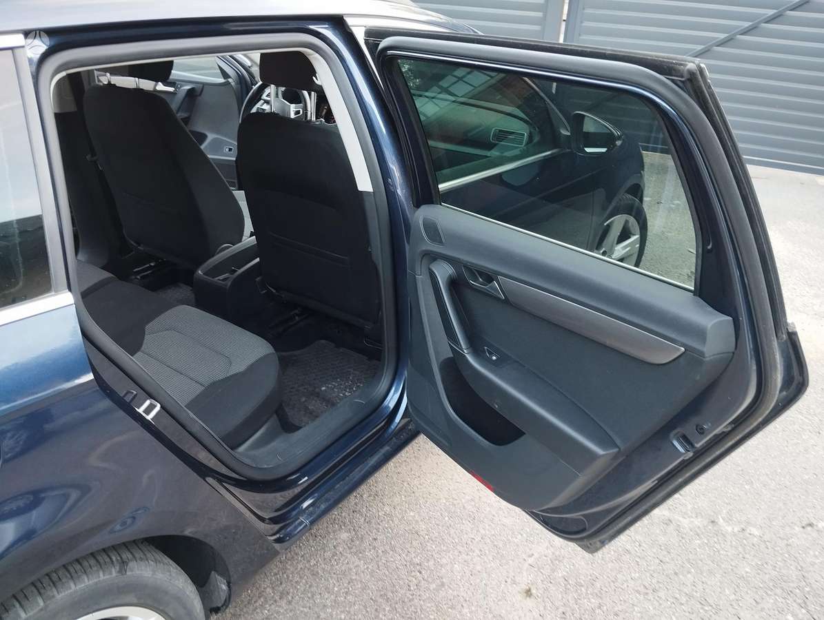 Volkswagen Passat 2013 — двигун 1984 cm³, 211 HP (155kW)
