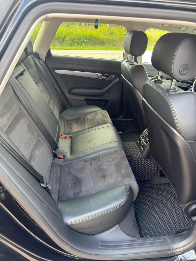 Audi A6 2010 — photo 10