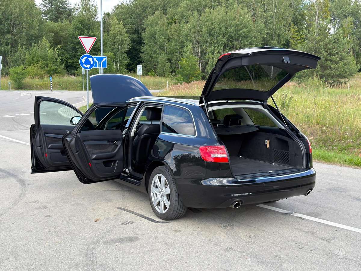 Audi A6 2010 — photo 17