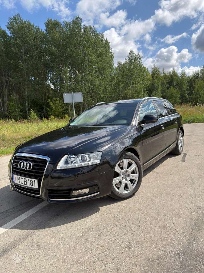 Audi A6 2010 — rear view