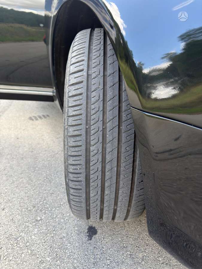 Audi A6 2010 — photo 8