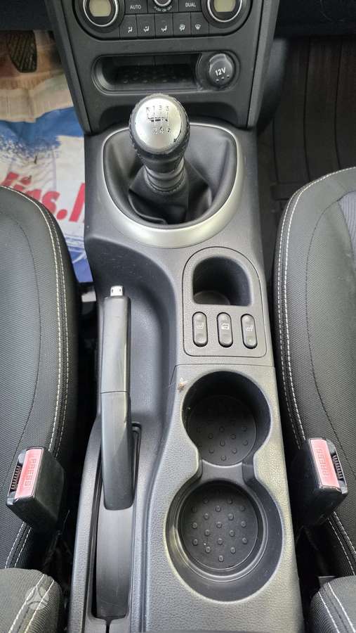 Nissan Qashqai 2011 — photo 21