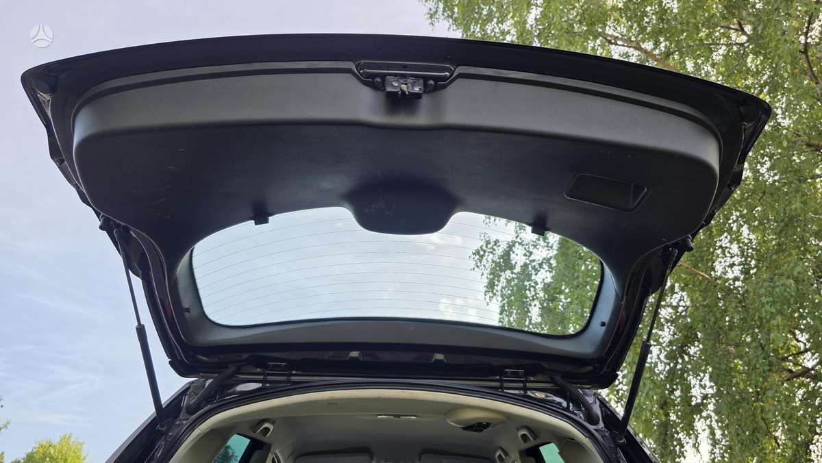 Nissan Qashqai 2011 — photo 34