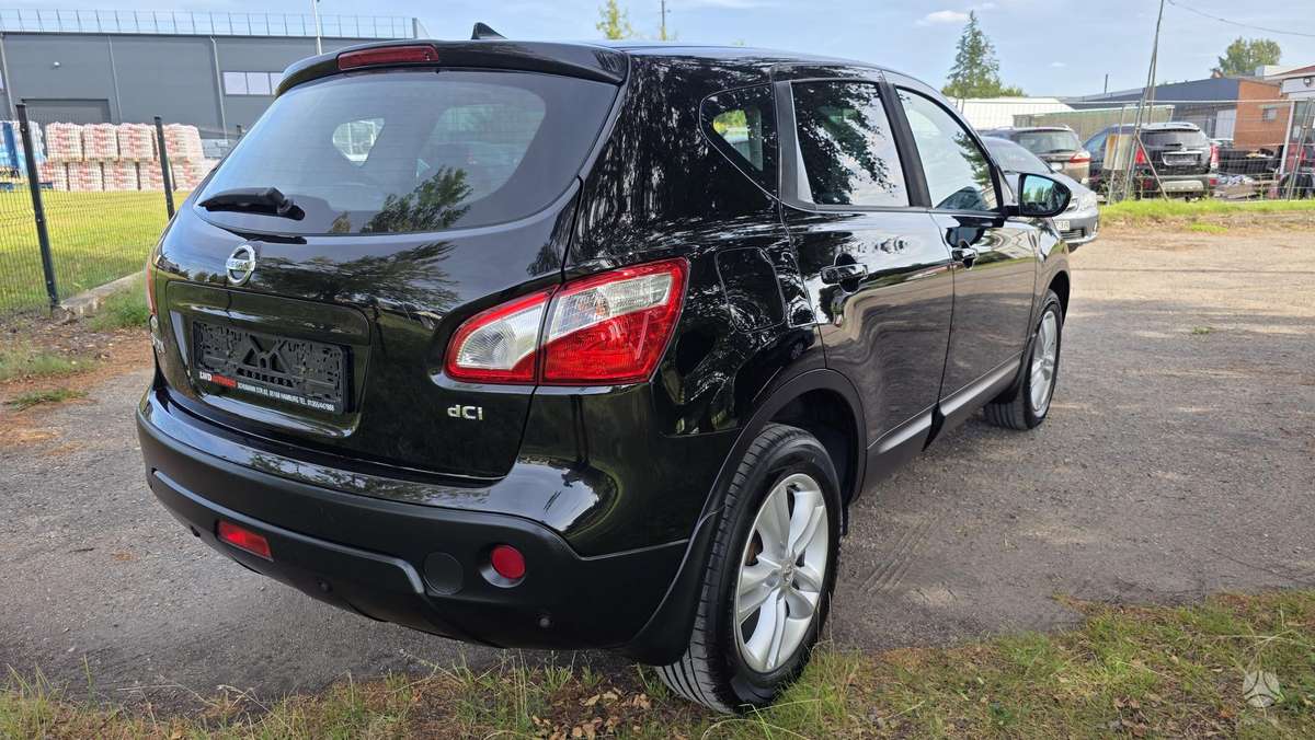 Nissan Qashqai 2011 — photo 5