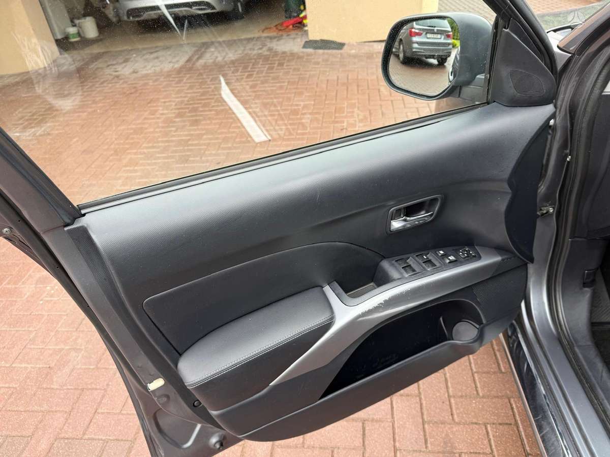 Citroen C-Crosser 2007 — photo 15