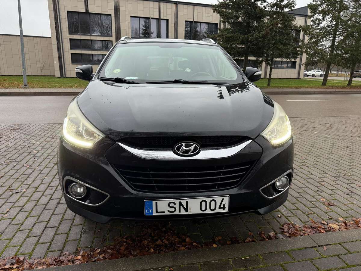 Hyundai ix35 2014 — rear view