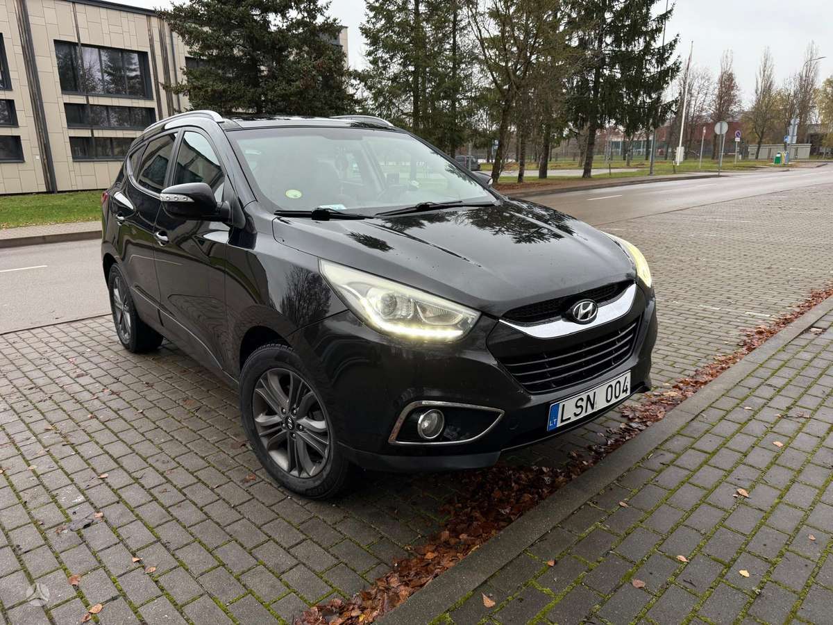Hyundai ix35 2014 — interior
