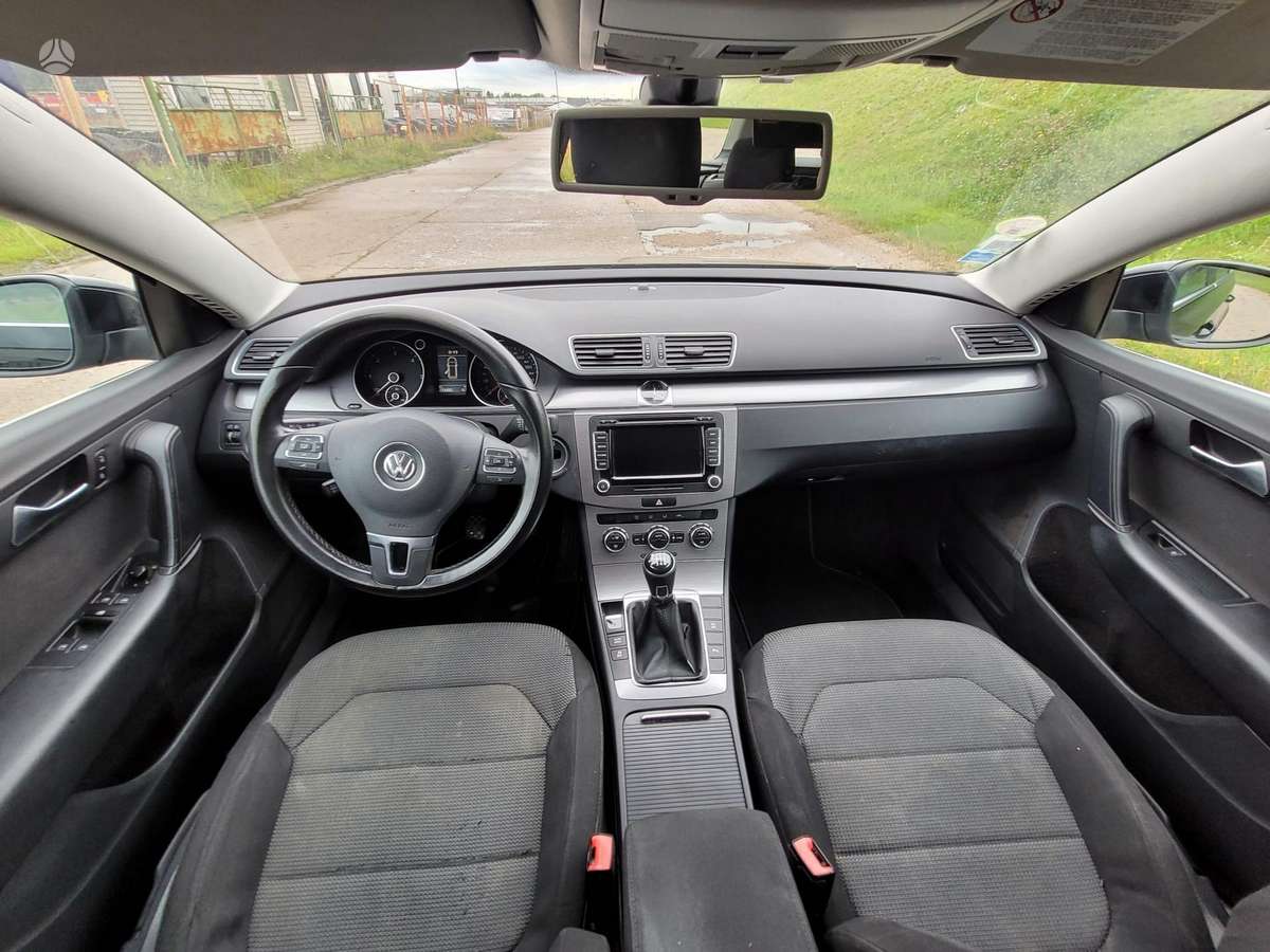 Volkswagen Passat 2014 — photo 10